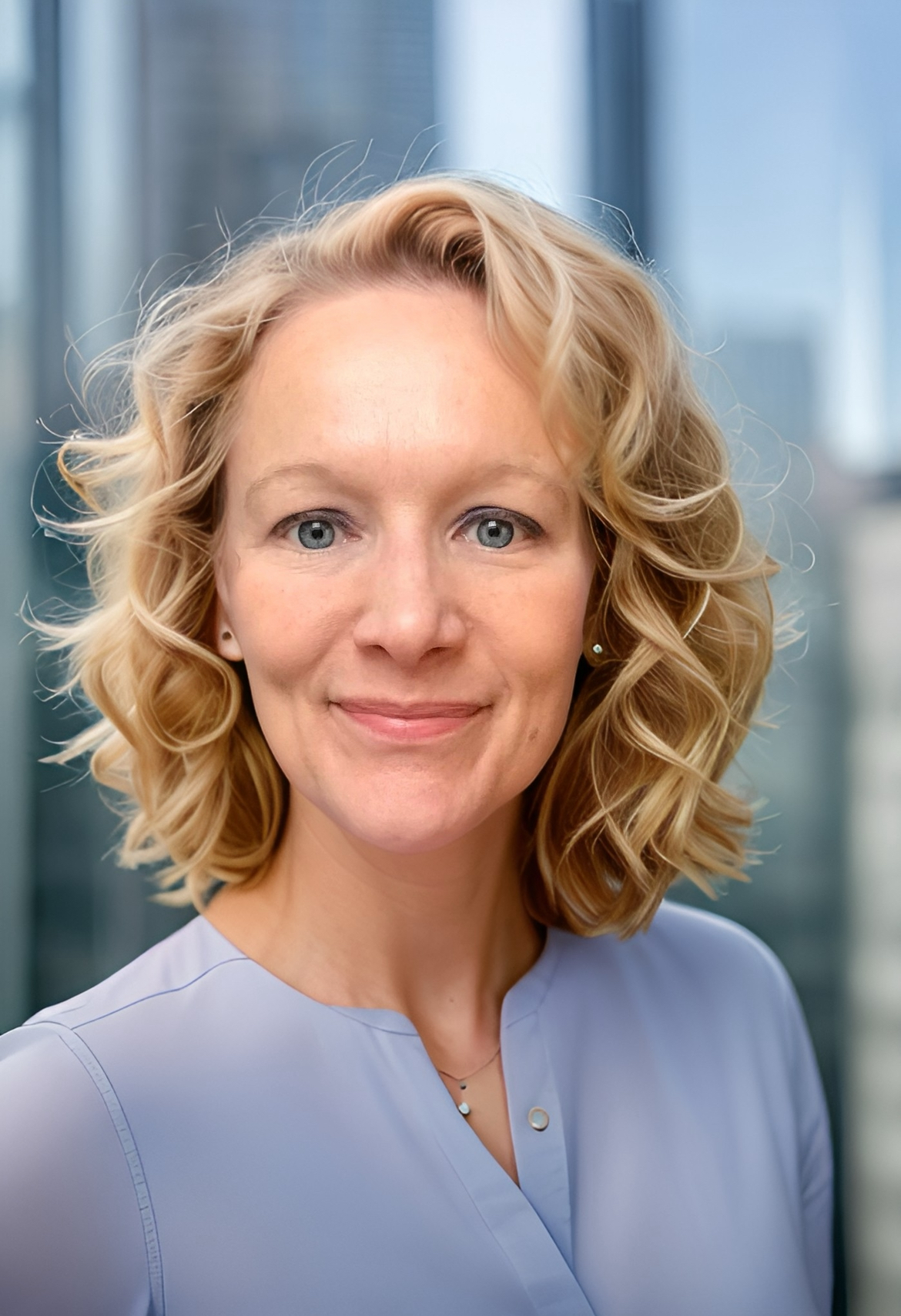 Headshot of Angela Reeder